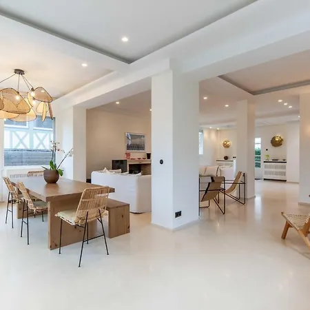 Villa Standing Town House - 350 M Of The Beach *